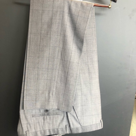 Hugo Boss Slim-fit suit in checked virgin wool - Picture 13 of 13